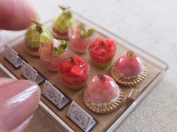 ケーキ ミニショーケース風 - shibazukeparipariのミニチュア 食品サンプル