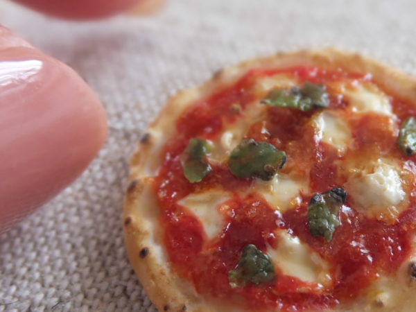 ミニチュア　ピザ　miniature pizza