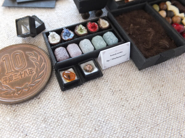 miniature mineral ore handmade ミニチュア 石磨き 宝箱 鉱物 