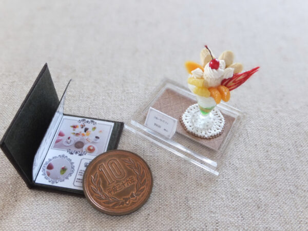 miniature ミニチュア パフェ レトロ　喫茶店