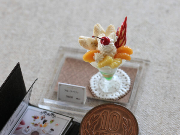 miniature ミニチュア パフェ レトロ　喫茶店